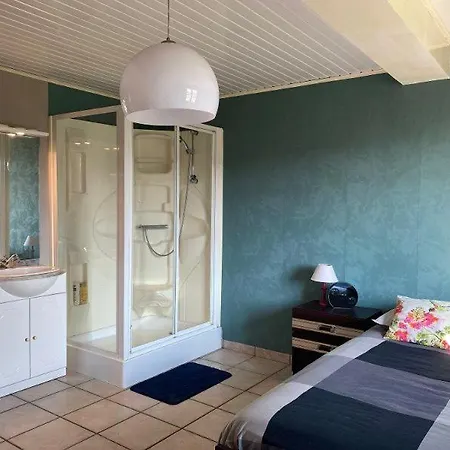 Holiday home 4 Grand Jardin Cloture Proche Commerces Et Plages